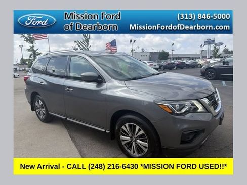 Used 2019 Nissan Pathfinder S AWD/4WD image 1
