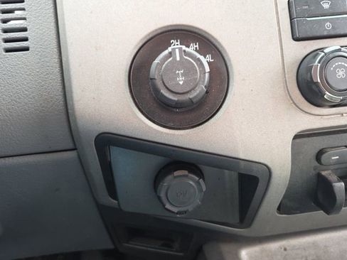 Used 2016 Ford F250 XLT w/ XLT Value Package image 28