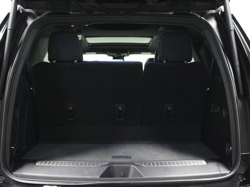 Used 2023 Chevrolet Tahoe Premier image 15