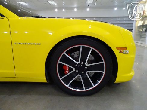 Used 2010 Chevrolet Camaro SS w/ RS Package image 34