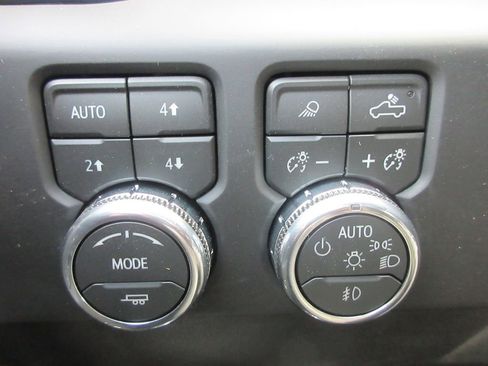 New 2026 GMC Sierra 1500 AT4 w/ AT4 Premium Package AWD/4WD image 19