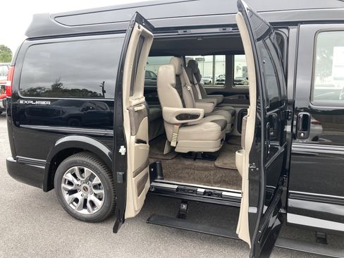 New 2025 GMC Savana 2500 w/ Driver Convenience Package image 15