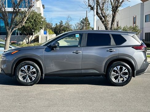 Used 2023 Nissan Rogue SV image 7