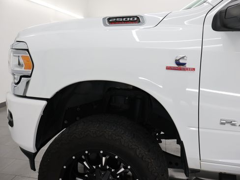 Used 2024 RAM 2500 Laramie AWD/4WD image 34