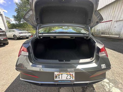 Used 2024 Hyundai Elantra SEL image 20