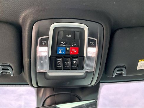Used 2019 RAM 3500 Limited AWD/4WD image 17