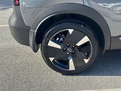 New 2026 Nissan Kicks SR FWD image 17