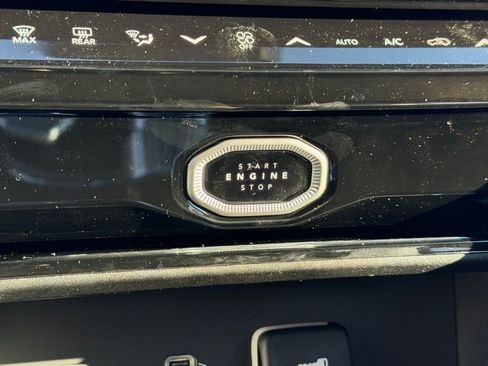 New 2026 Jeep Grand Cherokee Limited image 19