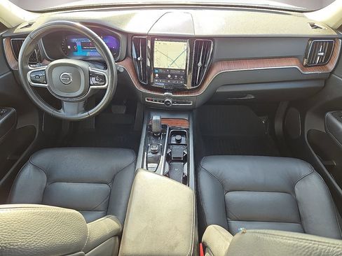 Used 2024 Volvo XC60 B5 Plus w/ Protection Package Premier AWD/4WD image 18