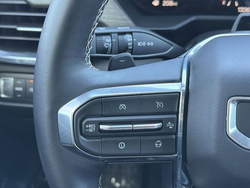 Used 2024 GMC Acadia Denali w/ Super Cruise Package image 10