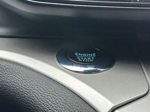 Certified 2022 Ford Explorer XLT image 23