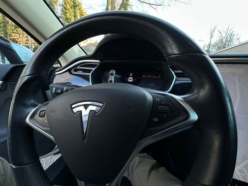 Used 2014 Tesla Model S 85 image 20