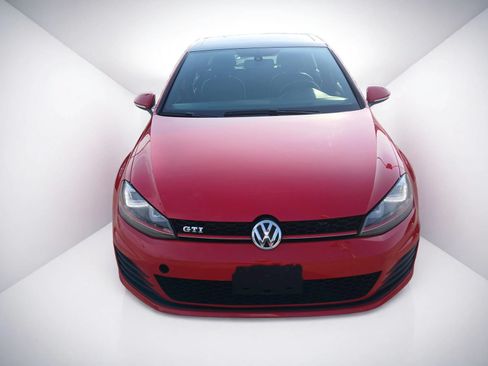 Used 2015 Volkswagen GTI S FWD image 3