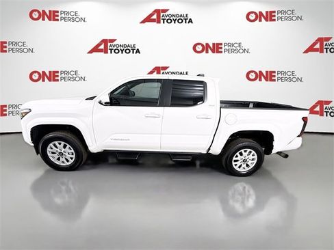 Certified 2025 Toyota Tacoma image 4