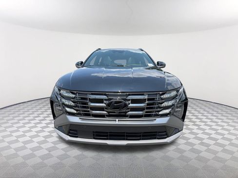 Used 2025 Hyundai Tucson Limited FWD image 2