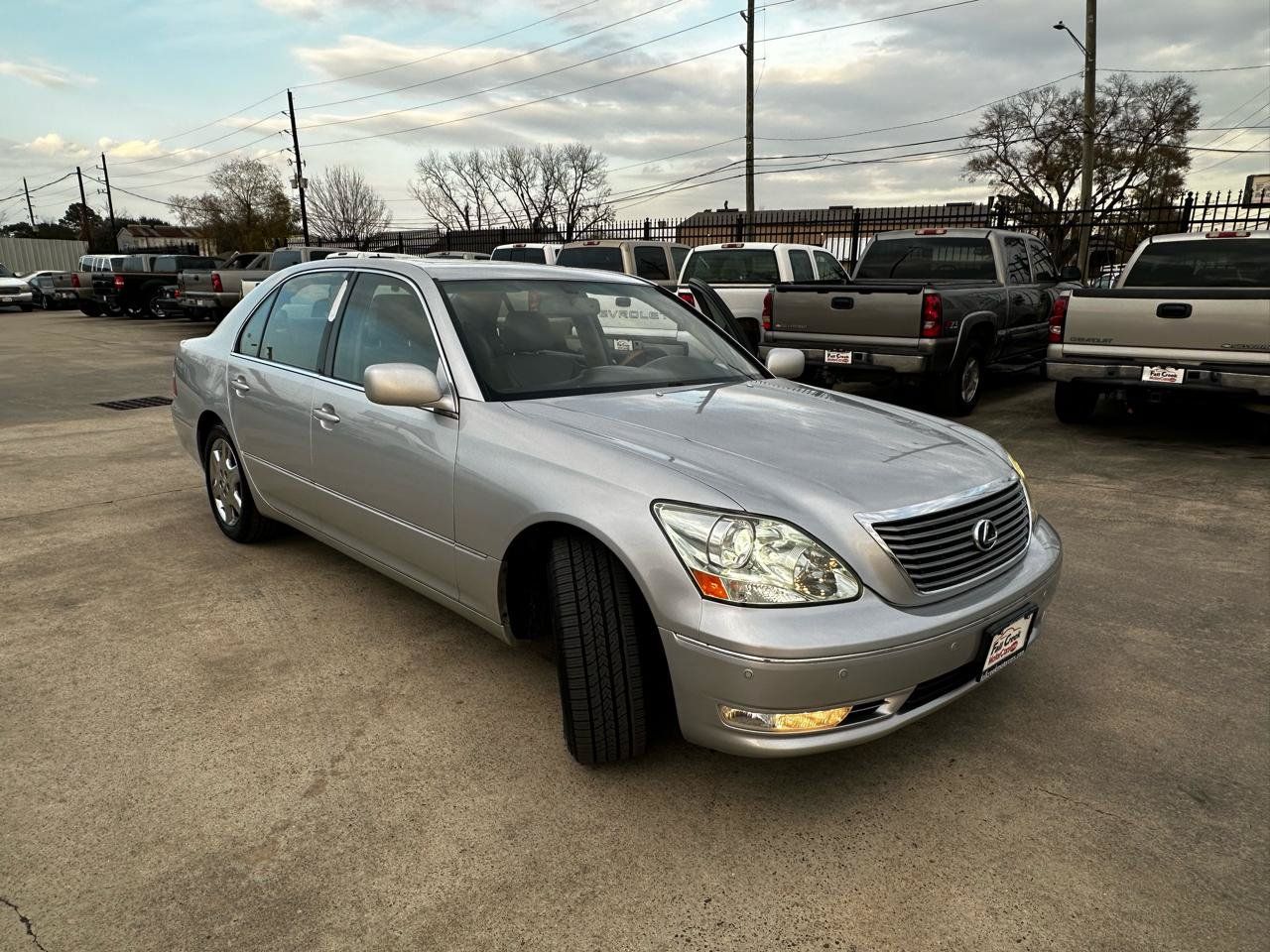 Used 2004 Lexus LS 430 RWD image 10
