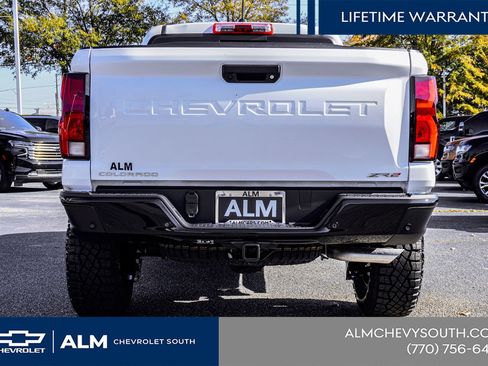 New 2026 Chevrolet Colorado ZR2 w/ Technology Package AWD/4WD image 12