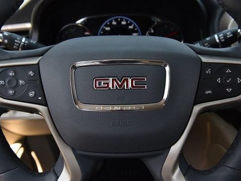 Used 2023 GMC Acadia Denali AWD/4WD image 22