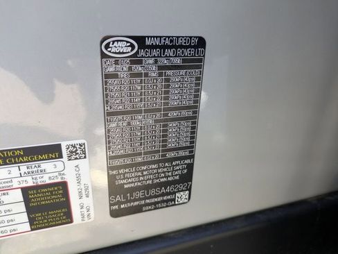 Used 2025 Land Rover Range Rover Sport AWD/4WD image 32