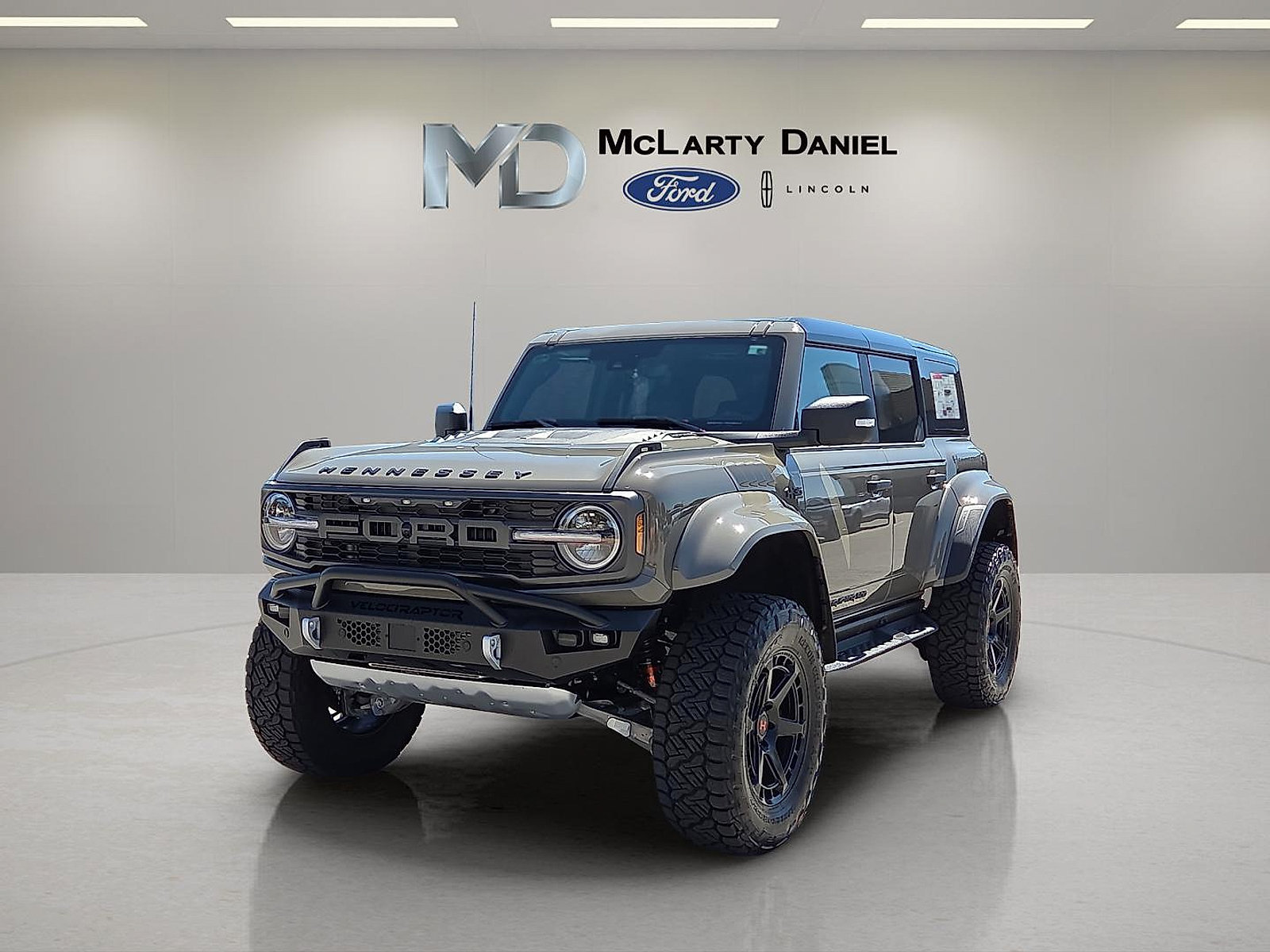 New 2026 Ford Bronco Raptor w/ Interior Carbon Fiber Pack AWD/4WD image 2