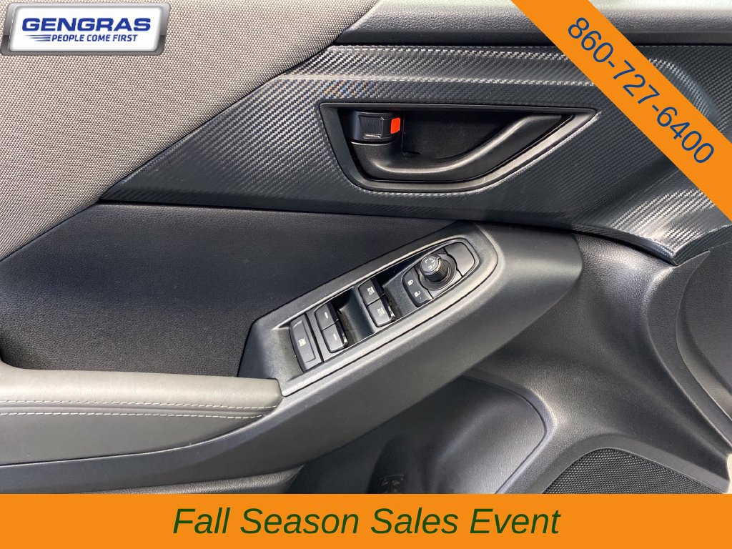 Used 2025 Subaru Crosstrek 2.5i Premium AWD/4WD image 13