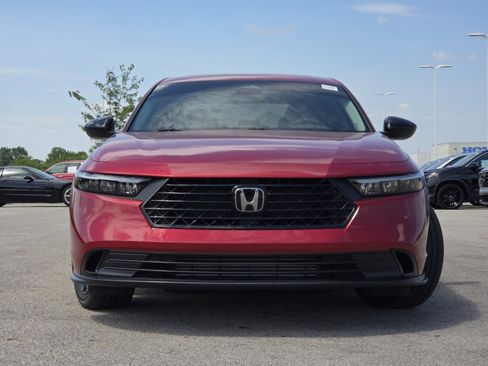 Used 2025 Honda Accord SE image 12