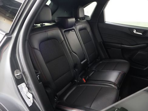 Used 2025 Ford Escape ST-Line AWD/4WD image 29