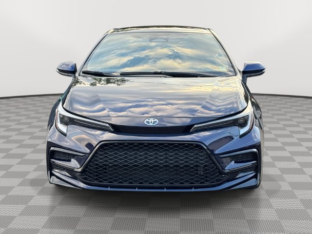 Used 2024 Toyota Corolla SE FWD image 2