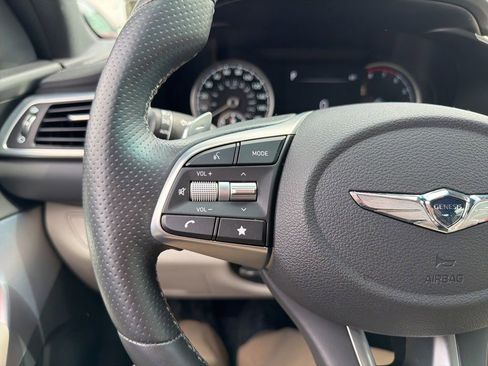 Used 2023 Genesis G70 2.0T AWD/4WD image 19