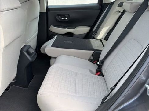 Used 2023 Honda HR-V LX image 8