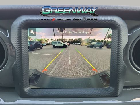 Used 2023 Jeep Gladiator Sport AWD/4WD image 22
