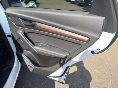 Used 2023 Audi Q5 2.0T Premium Plus AWD/4WD image 16