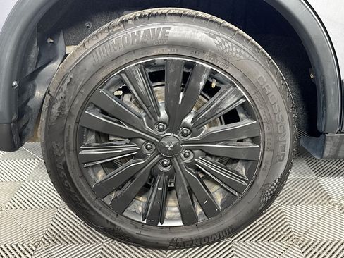 Used 2019 Mitsubishi Outlander SEL AWD/4WD image 31