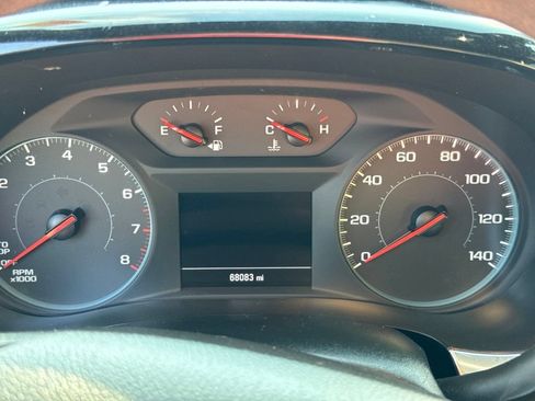 Used 2023 Chevrolet Traverse LS FWD image 22