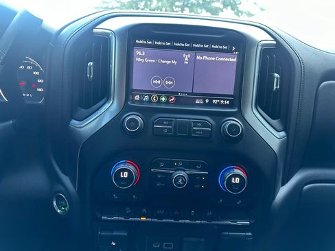 Used 2019 Chevrolet Silverado 1500 RST AWD/4WD image 41