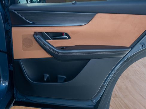 Used 2025 MAZDA CX-70 3.3 Turbo S w/ Premium Plus image 31