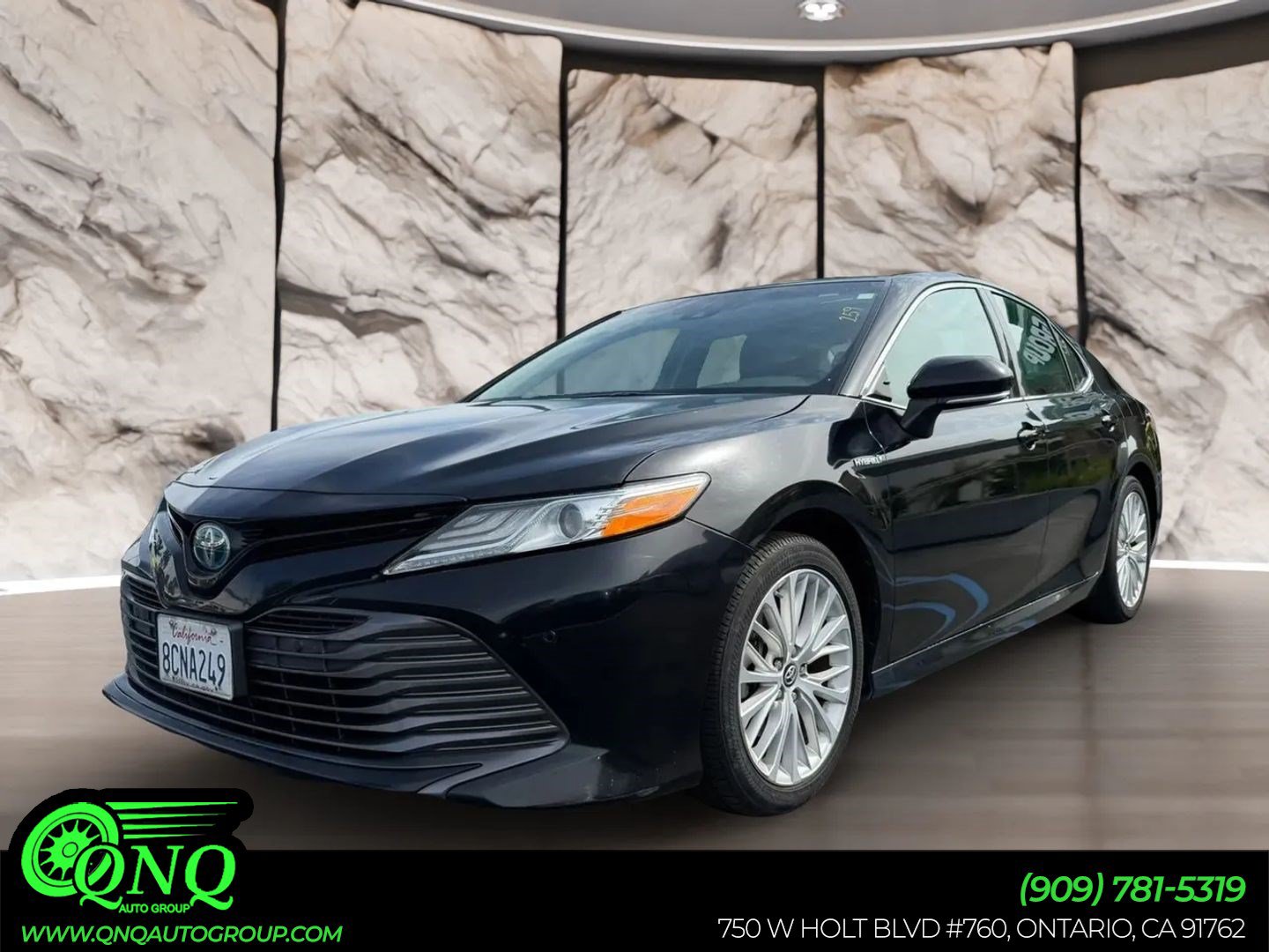 Used 2018 Toyota Camry XLE FWD image 1