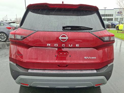 Used 2023 Nissan Rogue SV w/ SV Premium B Package image 6
