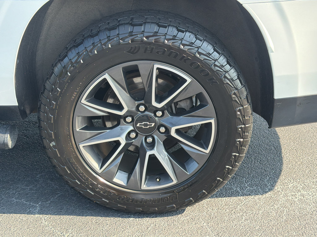 Used 2022 Chevrolet Suburban Z71 AWD/4WD image 34