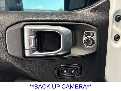 Used 2021 Jeep Wrangler Unlimited Rubicon 4xe w/ Cold Weather Group AWD/4WD image 33