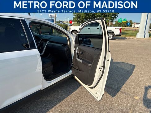 Used 2014 Ford Edge SEL w/ Equipment Group 205A AWD/4WD image 40