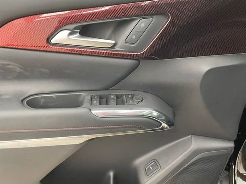 New 2026 Chevrolet Traverse Z71 w/ Driver Confidence Package image 11