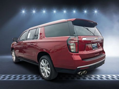 Used 2021 Chevrolet Suburban High Country RWD image 5