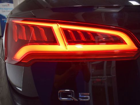 Used 2019 Audi Q5 2.0T Premium Plus image 33
