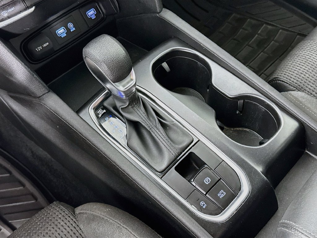 Used 2019 Hyundai Santa Fe SE FWD image 16