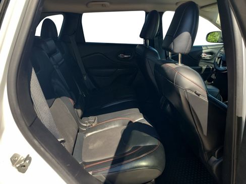 Used 2015 Jeep Cherokee Trailhawk AWD/4WD image 28
