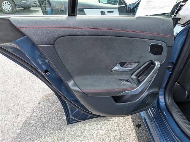 Used 2023 Mercedes-Benz CLA 250 image 13