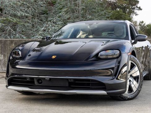 Certified 2022 Porsche Taycan 4 Cross Turismo image 99