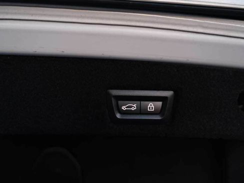 Used 2020 BMW 750i xDrive w/ Executive Package image 11