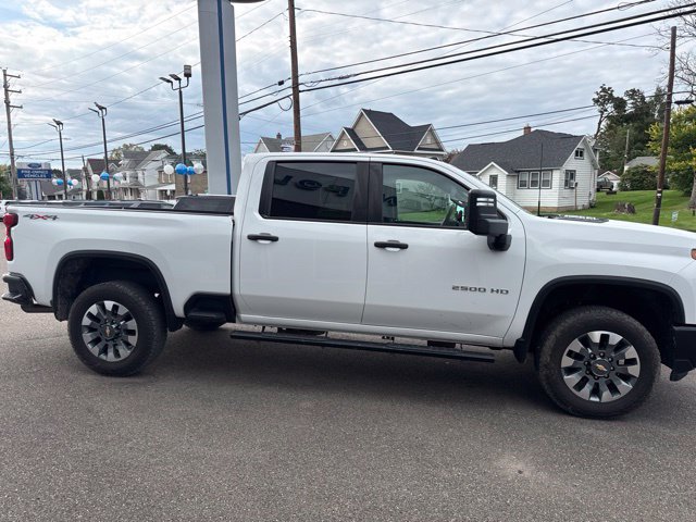 Used 2024 Chevrolet Silverado 2500 Custom w/ Custom Value Package AWD/4WD image 5
